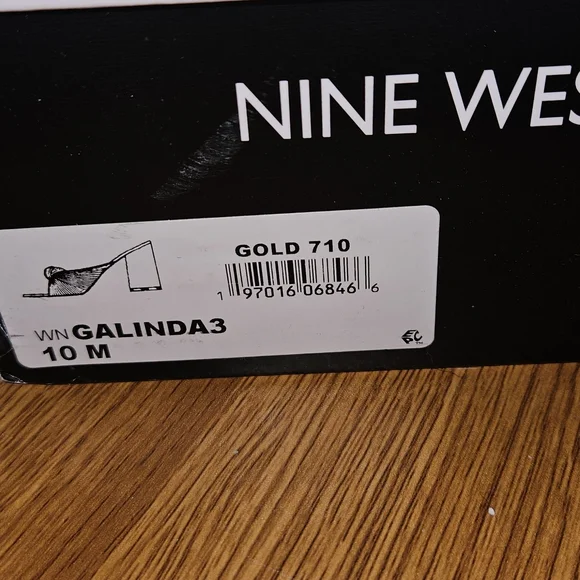 Nine West Gold Knotted Slingback Platform Heels - Picture 2 of 4